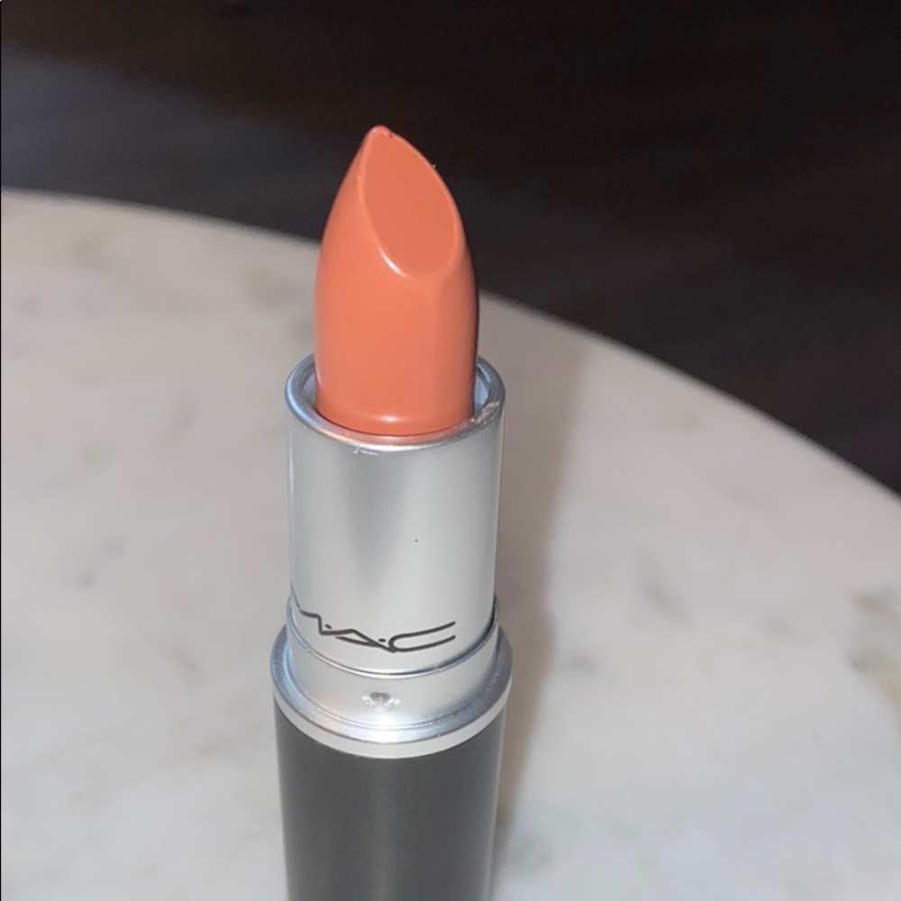 MAC Caro Daur limited edition nude sheen